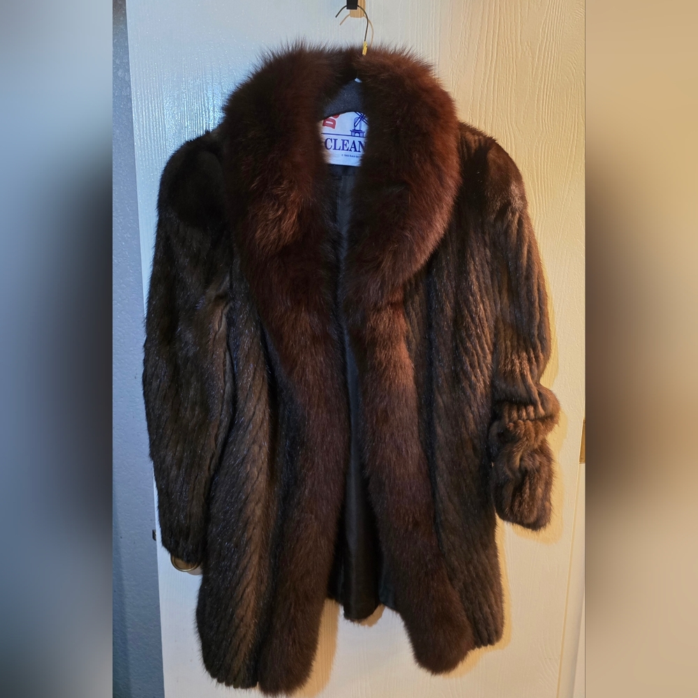 Scandanavian Fur Company (SFC) "Genuine" Mink Vintage Coat With Fox Trim